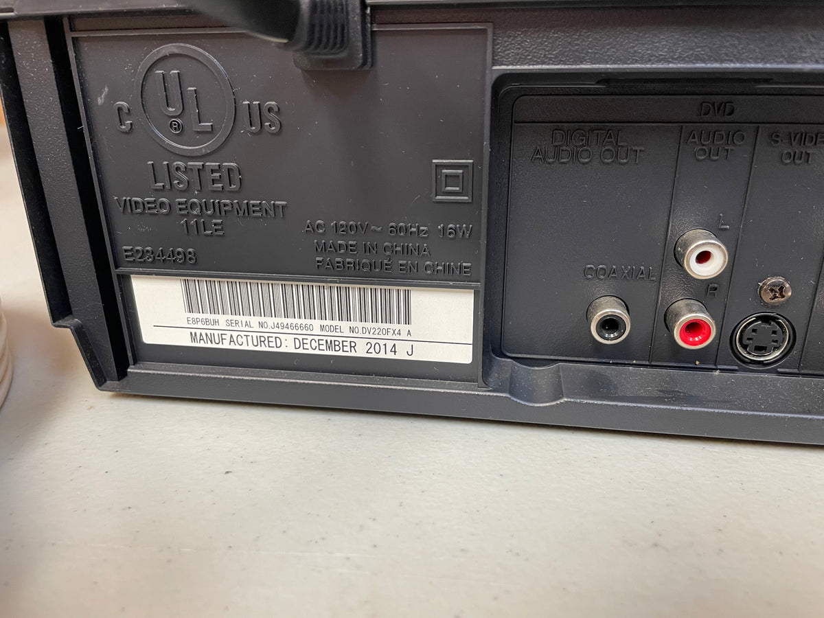 FUNAI DV220FX4 DVD Player / VCR Combo